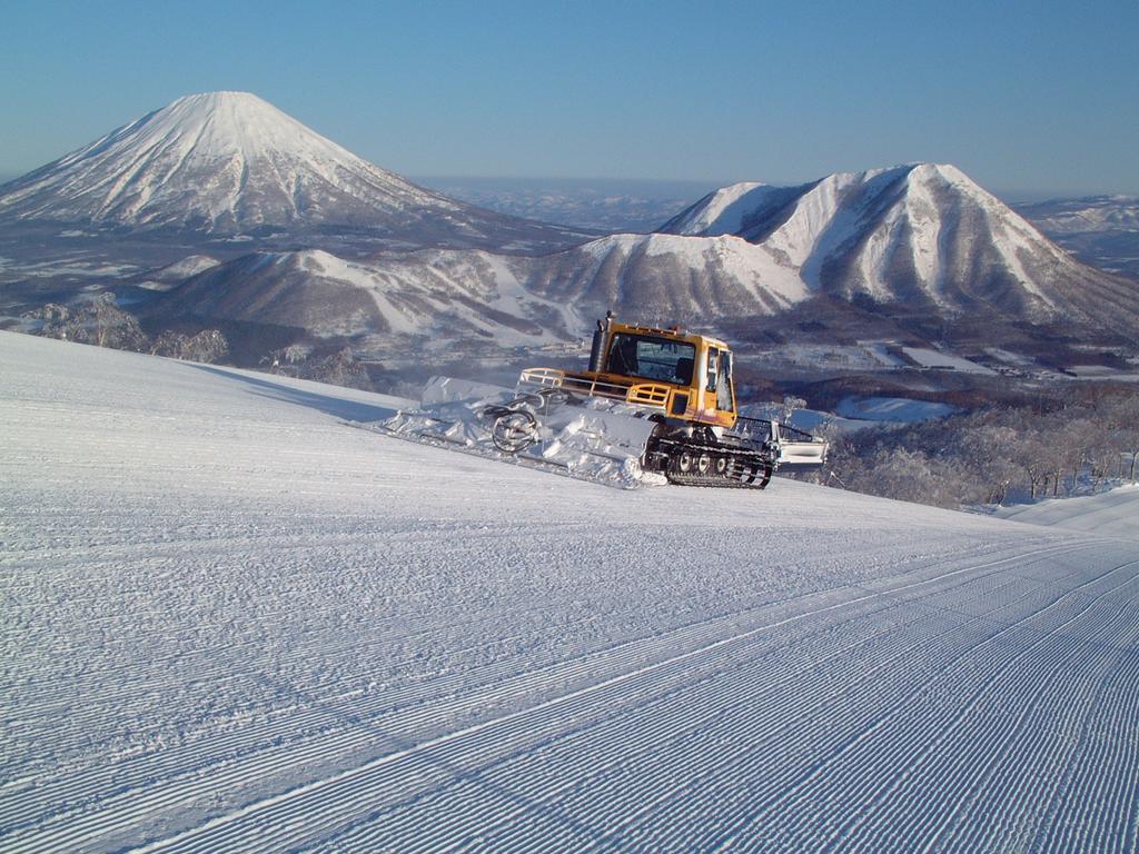 Rusutsu Resort Hotel & Convention Exterior photo